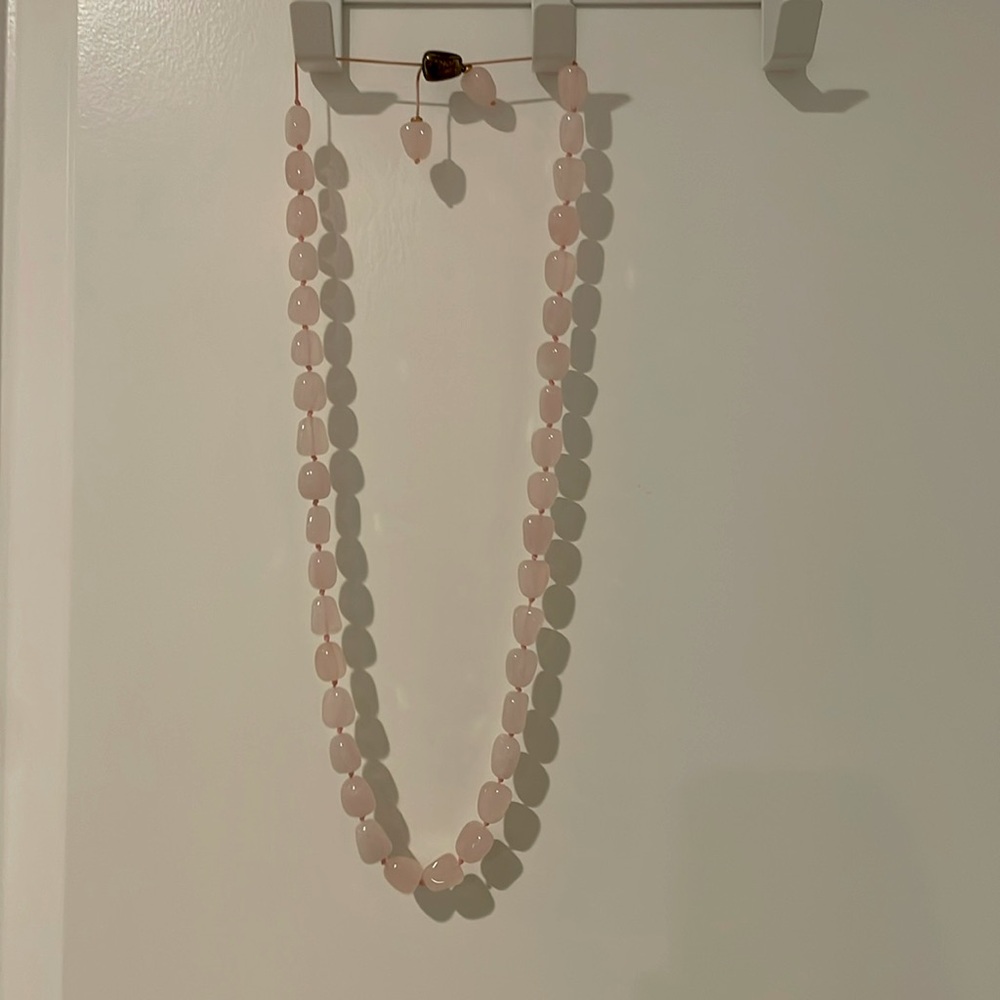 Lola rose rose quartz necklace